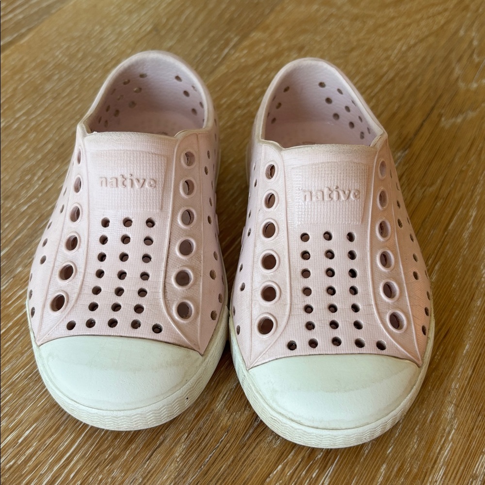 Native Jefferson’s in light pink